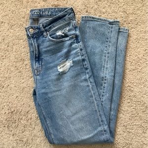 American Eagle Straight Leg Mom Jeans